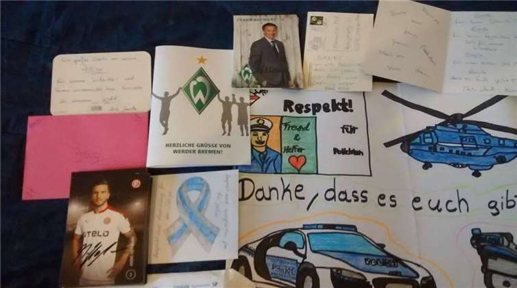 Selbstgemaltes oder -gebasteltes und andere nette Kleinigkeiten der Bevölkerung werden an bestimmte Dienststellen verschickt.