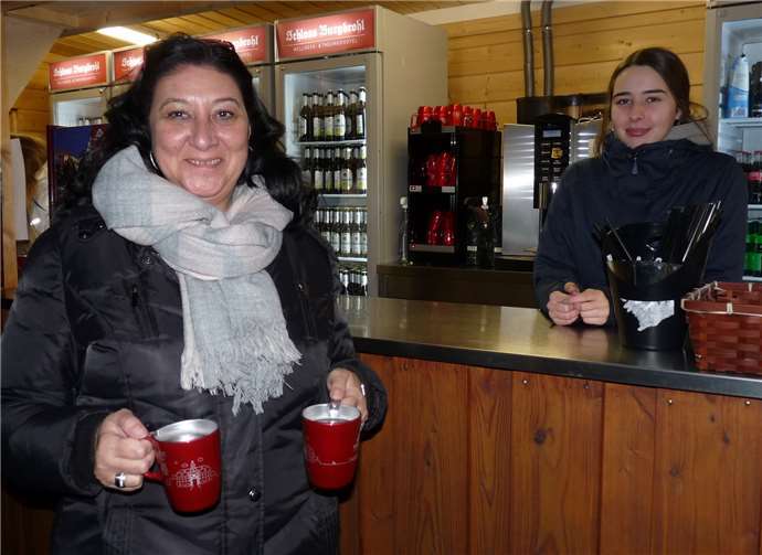 Selbstverständlich bot die Gastronomie des Schlosses auch süffigen Glühwein an.