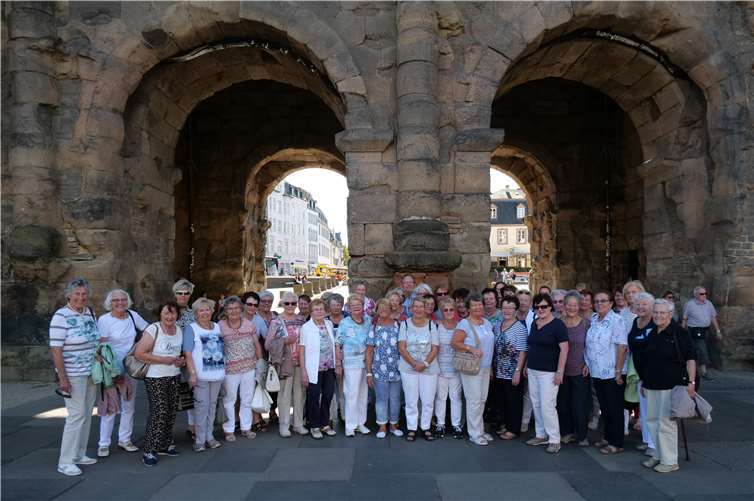 Selbstverständlich gehörte auch die Porta Nigra zum Ausflugsprogramm.privat
