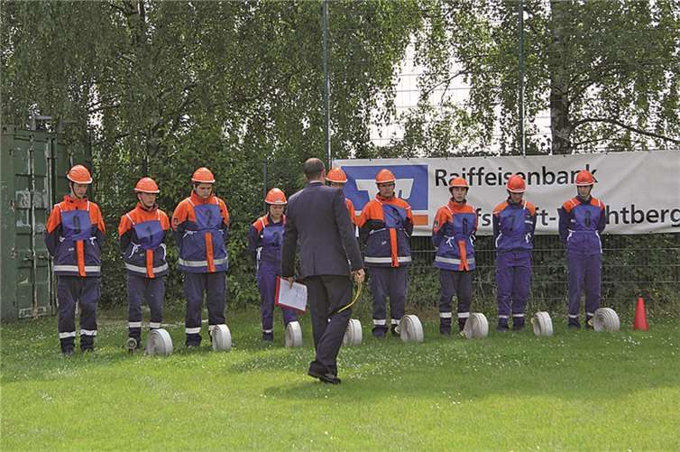 Selbstverständlich standen auch viele praktische Übungen auf dem Programm. AB