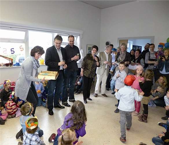 Selbstverständlich wurden auch Geburtstagsgeschenke überreicht.