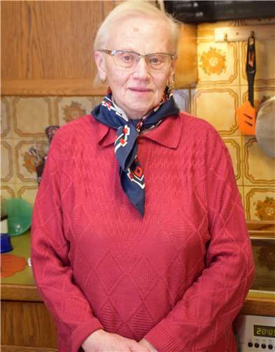 Seniorchefin Gertrud Schmitz hatte für den Weihnachtsmarkt alle Hände voll zu tun.