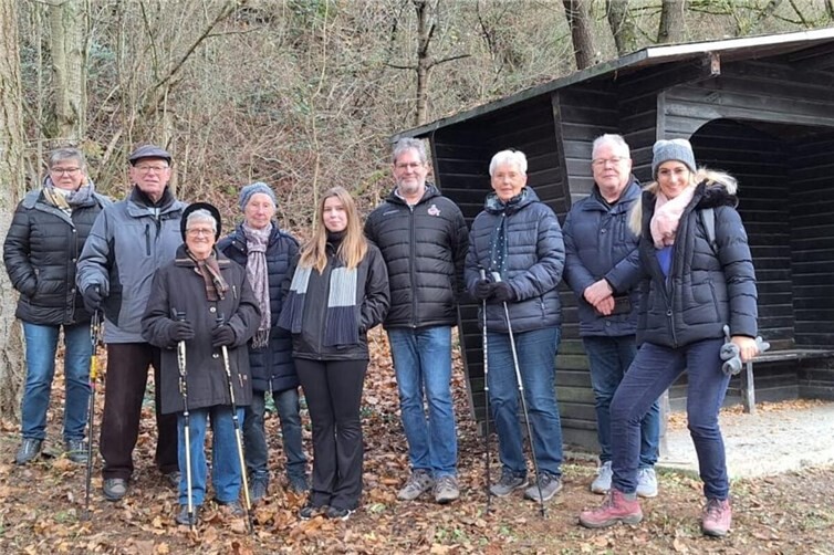 Seniorensportgruppe des TV 1911 Trimbs mit Bewegungsmanagerin Lydia Karbach (LSB), Übungsleiterin Wynoma Kirberger und Thomas Acht (Vors. TV Trimbs).Foto: privat