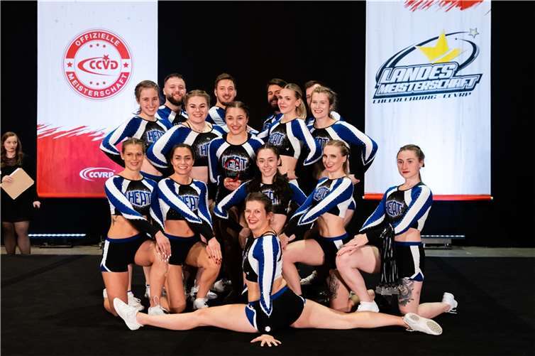 Sensation HEAT belegt den 2. Platz bei der Landesmeisterschaft (RLP) in der Kategorie Senior Coed Level 3.  Quellen: SV Urmitz