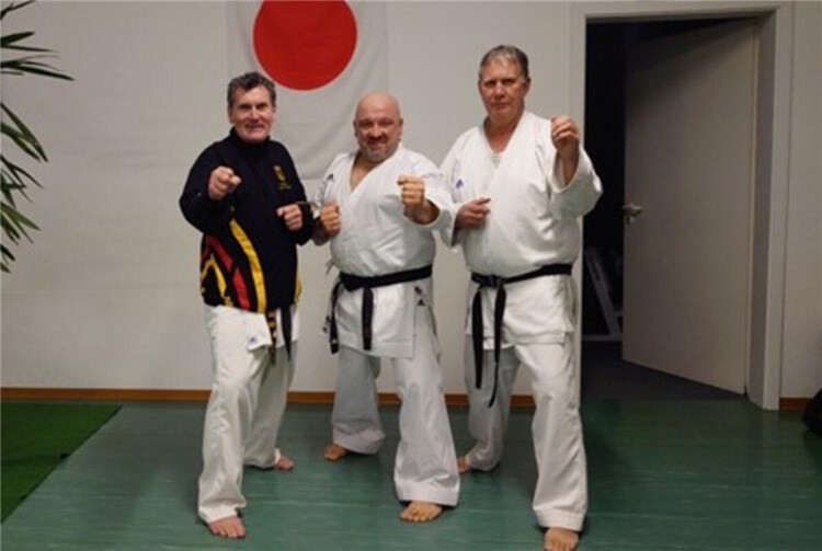 Sensei Anas Alhussein legte erfolgreich seine Prüfung zum 5. Dan ab. Foto: TV Kärlich