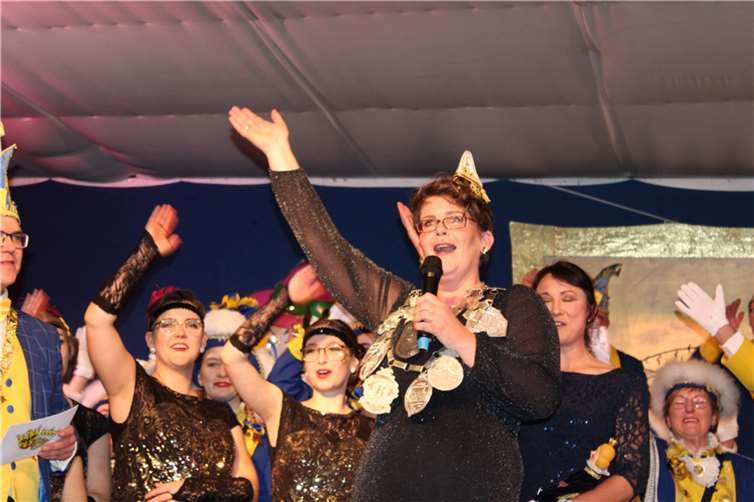 Sentiaca Carmen I. (Reuter) wird die Narrenschar in der Session 2023/2024 regieren. Fotos: DU