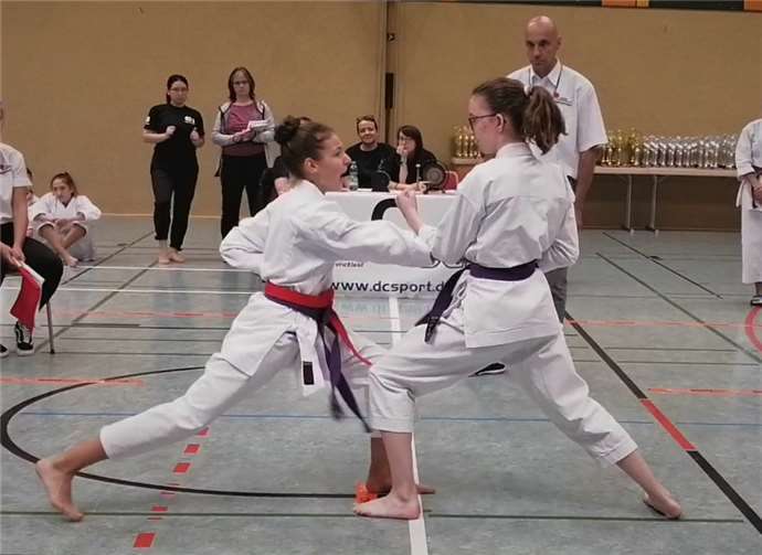 Serafina Schneider im Kumite.