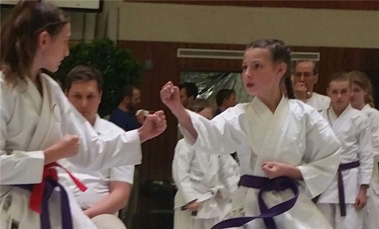 Serafina Schneider (rechts) erkämpfte sich zwei dritte Plätze. privat