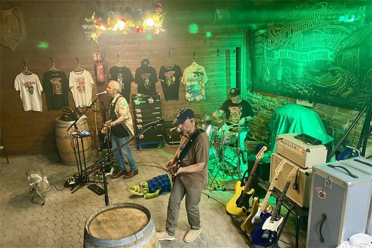 Southern Rock Live in Hemmessen mit Southern Breez und Weltpremiere