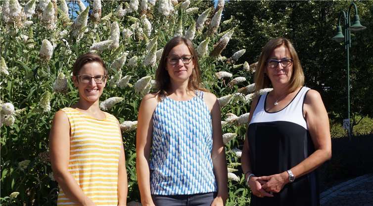 Setzen sich ein für eine lebendige Demokratie: v.l. Anne-Kathrein Bierenfeld (VG Höhr-Grenzhausen), Anna Weber (Koordinierungs- und Fachstelle), Evelyn Thomé (VG Ransbach-Baumbach). Foto: privat