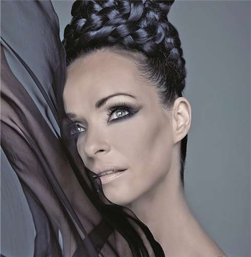 Sharon Corr wird als special guest die RUNRIG-Konzerte eröffnen. privat