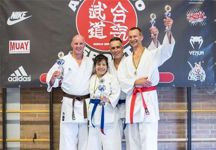 Shirley Fernan durfte sich als stolze Siegerin feiern lassen. privat