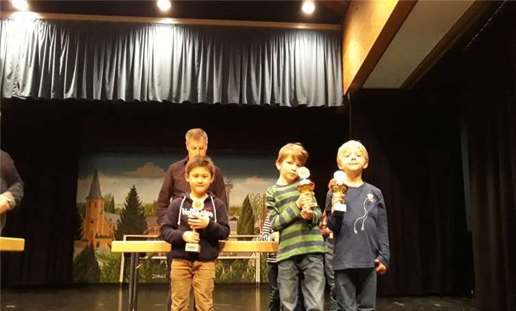 Shol Jonas Cho, Felix Mombauer und Benedikt Schreiber belegten die ersten drei Plätze.