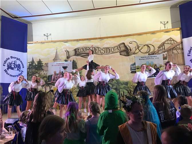 Showtanz „Tomburgspatzen“. Fotos: privat