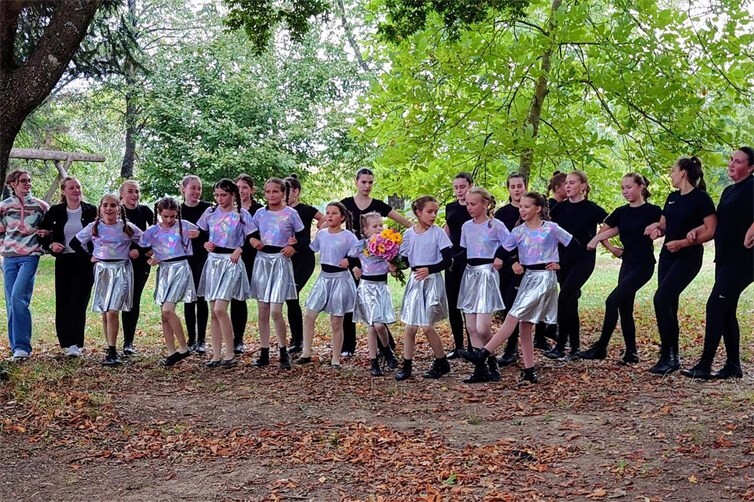 Showtanzgruppe Sunlights + Moonlights