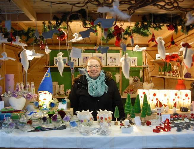 Sibylle Hebgen aus Moschheim hatte Erfolgmit ihren selbst hergestellten Lampen aus Filz.