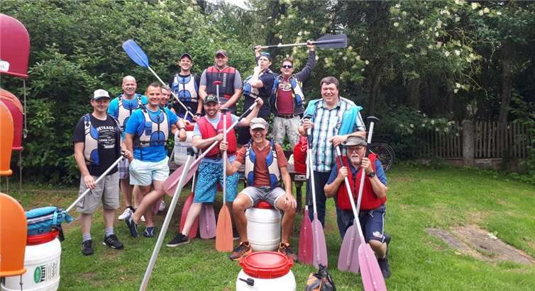 Sichtlich Spaß hatten die Freunde des Stammtisches auf ihrem Kurztrip nach Bayern. privat