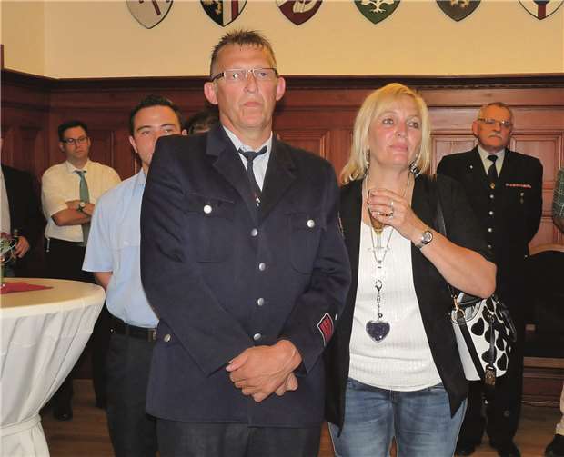 Sichtlich gerührt reagierten Bernd Dreiser und seine Ehefrau Brigitte auf die anerkennende Rede von Lempertz.