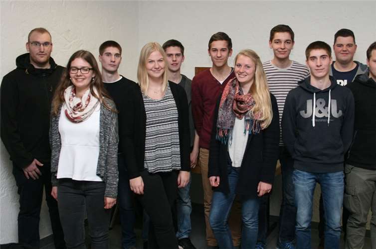 Sie bilden den neuen Vorstand des katholischen Junggesellenvereins Waldorf 1738 e. V.: (v.l.) Andreas Bous, Eva Selbach, David Faßbender, Carmen Schmitt, Matthias Mertlich, Paul Selbach, Eva Plath, Sören Nachtsheim (zweiter Vorsitzender), Paul Faßbender, Lukas Bruder (erster Vorsitzender) und Phillip Seiwert. WK
