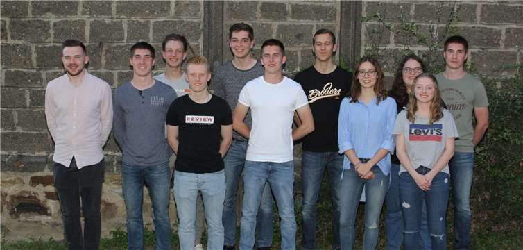 Sie bilden den neuen Vorstand des katholischen Junggesellenvereins Waldorf 1738 e. V.: (von links) Thorsten Plath, David Faßbender, Nick Nachtsheim, Noah Flöck, Sören Nachtsheim (1. Vorsitzender), Matthias Mertlich (2. Vorsitzender), Paul Selbach, Nele Nachtsheim, Katharina Stenz, Anna Marx und Paul Faßbender. Fotos: WK