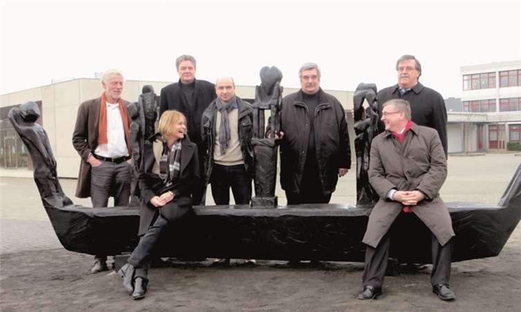 „Kunst am Bau“ - vom Klassenraum wachsen sehen und hören 