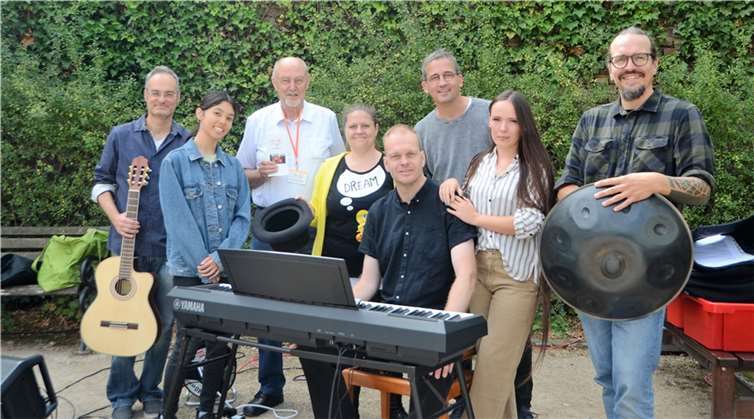 Sie erspielten und ersangen knapp 200 Euro für die Rheinbach-Meckenheimer Tafel.  Foto: Judith Mengel