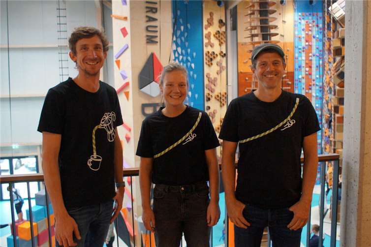 Sie freuten sich über einen rundum gelungenen „Tag der offenen Tür“ (von links nach rechts): Felix Nägel (Geschäftsführer), Lena Homburg und David Kossak (Inhaber).