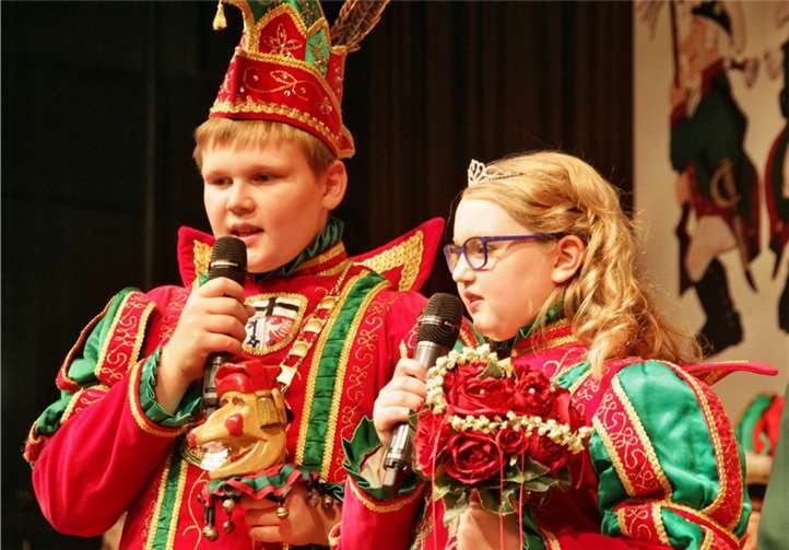 Sie führen die kleinen Närrinnen und Narren in Rheinbach durch die Session: Prinz Felix I. und ihre Lieblichkeit Fenya I.