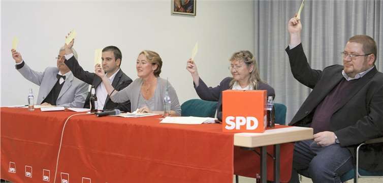 Sie hatten den Kreisparteitag voll im Griff (von links): Bernd Lang, Marcel Hürter, Beate Reich, Erika Rebatschek und Jens Schäfer.