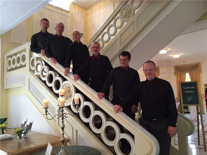 Sie lieben den puren, unverstärkten Gesang und schrecken stilistisch vor nichts zurück: „Troubasix“. Foto: privat