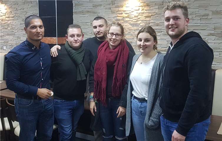 Sie möchten eine Juso-Gruppe für die Stadt Neuwied gründen (v. l.):Conrad Lunar, Janick Schmitz, Celalettin Sarituc, Johanna Krumm, Eva Omerzu und Juso-Kreisvorsitzender Martin Diedenhofen. privat