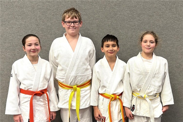 Sie nahmen für den SV Urmitz am Rheinland-Pfalz-Pokal teil: v.li. Anna Erben, Justus Hickmann, Noah Dertinger und Nele Overath. Foto: Alexandra Stube-Clemens