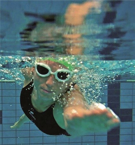 Sie schwamm über eine Distanz von 1,9 Kilometern.