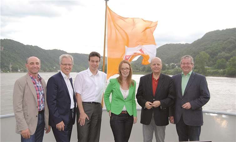 Sie setzen sich in der täglichen Arbeit für das Mittelrheintal ein (v. l.): Kreisbeigeordneter Rudi Zens, die Landtagsabgeordneten Josef Dötsch, Andreas Biebricher, Ellen Demuth, Dr. Adolf Weiland und Hans Josef Bracht. privat