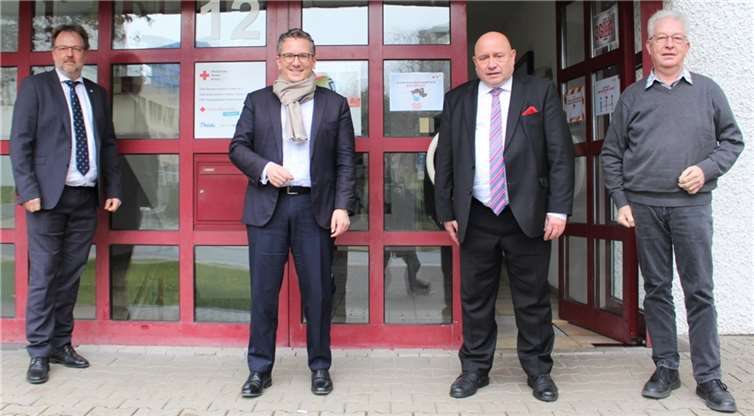 Sie trafen sich zum Gespräch: v.li. Volker Grabe (Geschäftsführer des Kreisverbands), Thorsten Rudolph, Leo Biewer (Präsident des Vorstandes) und Manfred Bastian (sozialpolitischer Sprecher SPD-Stadtratsfraktion Koblenz).  Foto: Wahlkreisbüro Dr. Thorsten Rudolph/Martin Schlüter