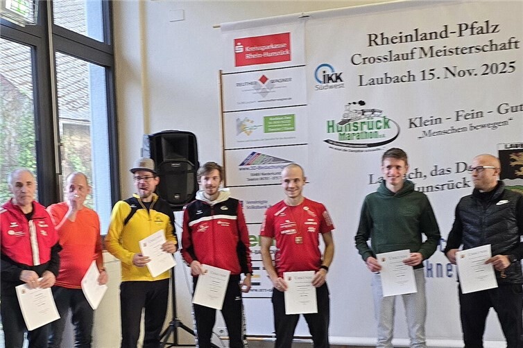 Siegerehrung RLP-Cross-Meisterschaft 9050 m in Laubach / Hr. – Benjamin Bauer – König 3. Platz / Bronze und Teamkollege Robert Gotto auf 7. Platz. Fotos: privat