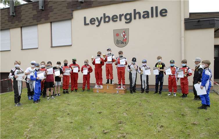 Siegerehrung der Altersklasse 2. Foto: Karl Eckstein