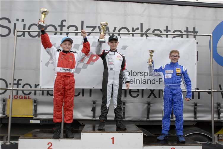 Siegerehrung für Vizemeister Florian Rauhe.