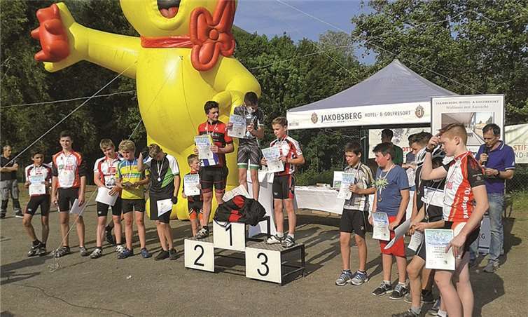 Siegerehrung in Rhens. privat