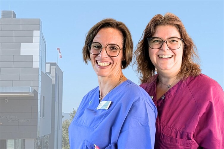 Silke Beer und Sabrina Köhler (v.l.n.r.) führen die Teilnehmer durch die Veranstaltung.