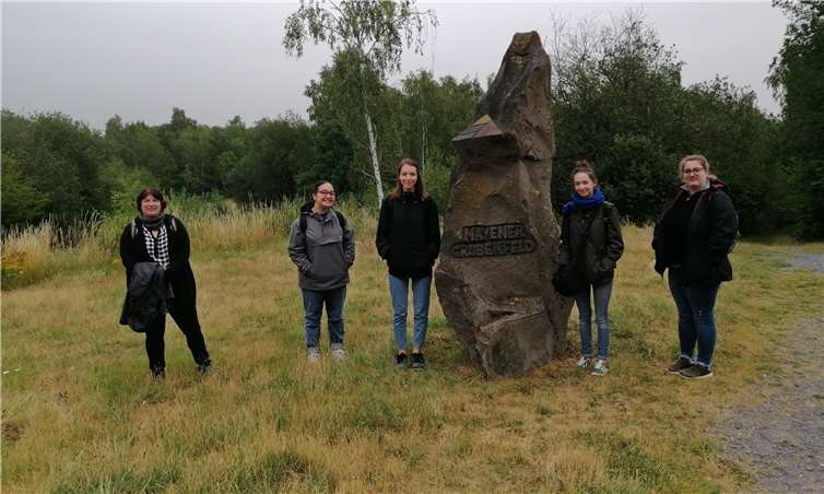 Silvia Mintgen, Dilek Evci, Christine Rätz, Carla-Lynn Ackermann und Patrizia Werner-Maier erfassten die Landschaft, um sie in den Datenbestand aufzunehmen.Foto: Privat