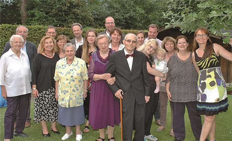 Silvia und Otto Hilbert feierten ihre „Diamantene“ im Kreise der Familie. Foto: -BL-