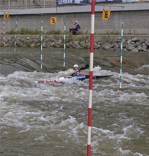 Simon Hartmann bei der Fahrt durch die anspruchsvolle Strecke.