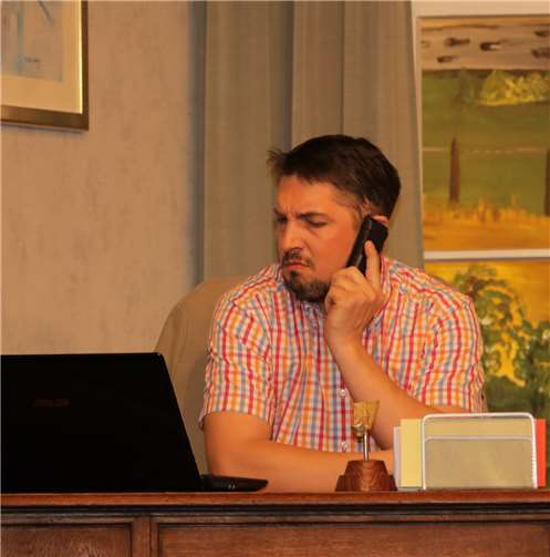 Simon König will immer mehr Geld. Fotos: CEW