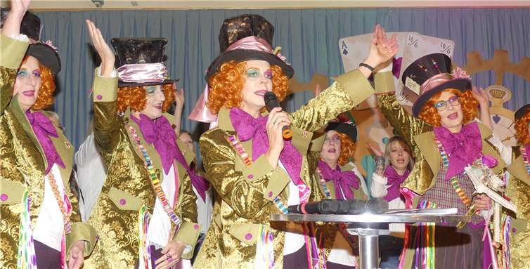 „Simone I. - Rasende Uhrmacherin aus dem Westumer Muhreland“ wurde zur neuen Mertlocher Obermöhn gekürt. Fotos: TE