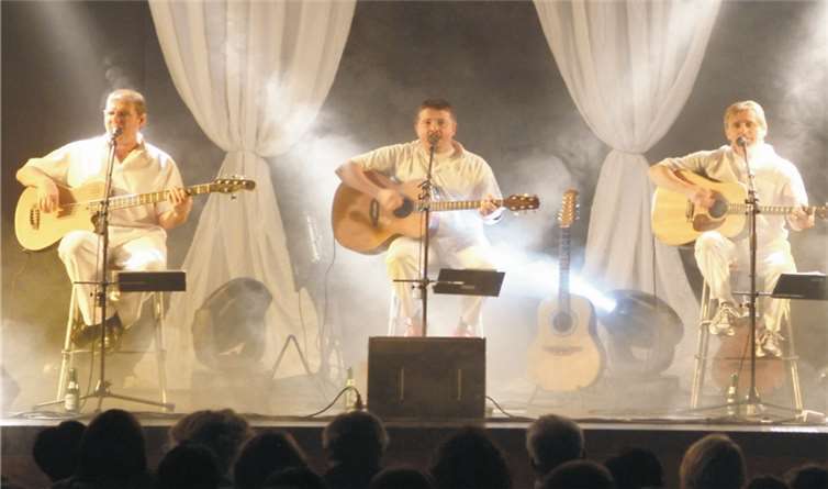 Simply Unplugged begeistern mit außergewöhnlicher Spielfreude und gesanglichen Perfektionismus.  Privat
