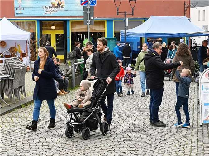Frühlingserwachen: Lokaler Handel lädt zum entspannten Bummeln ein Sinzig lädt zum Flanieren ein. Foto: Archiv RASCH