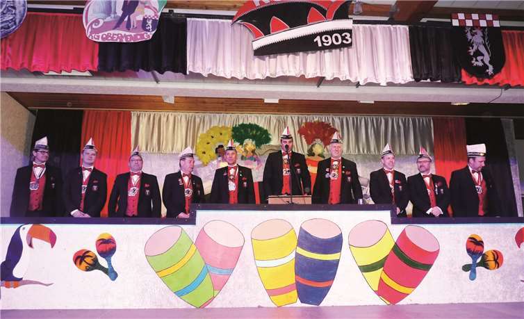 Sitzungspräsident Peter Schlaus und sein schmucker Elferrat präsentierten wieder einmal eine rundum gelungene Sitzung. Fotos: -FRE-