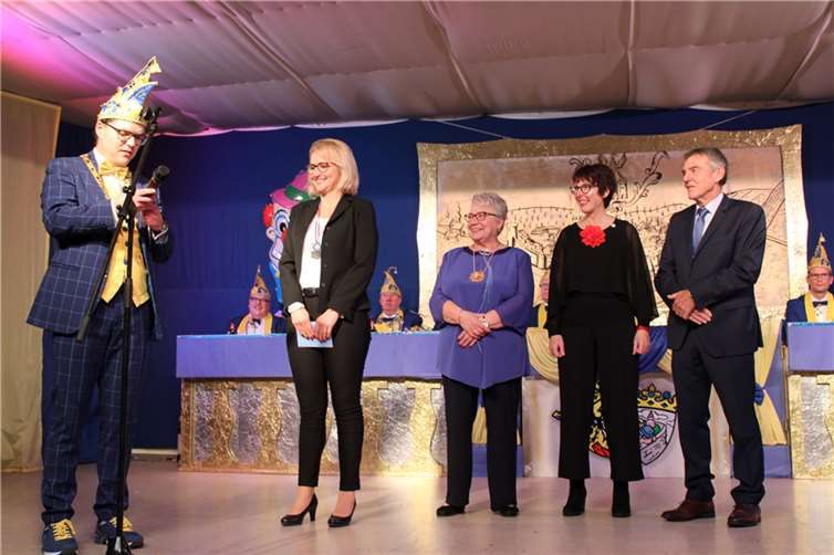 Sitzungspräsident Robert Lohmar und das Planungsteam der „Buben“ hatten auf jeden Fall eine sehr stimmige und sehr flotte Proklamations-Sitzung auf die Beine gestellt.