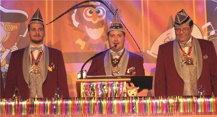 Sitzungspräsident Timo Schubach führte souverän und schlagfertig durch das vielseitige Stimmungsprogramm.